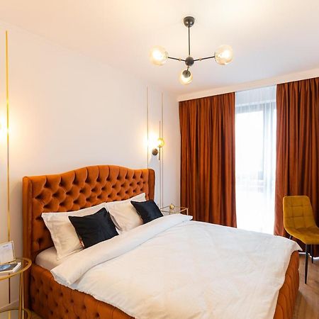 Moon Luxury Apartment - Sunset View Cluj Napoca Bagian luar foto