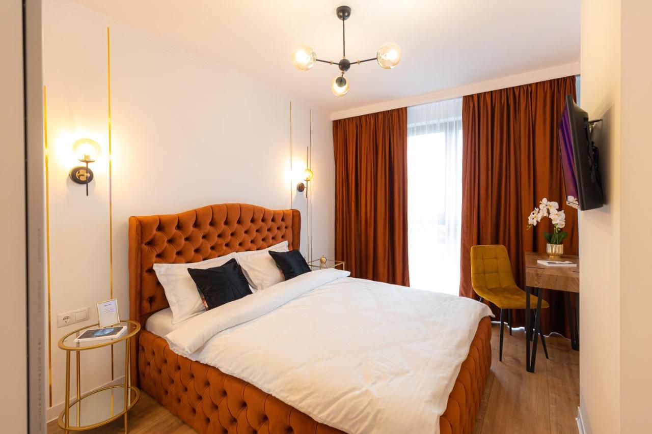 Moon Luxury Apartment - Sunset View Cluj Napoca Bagian luar foto