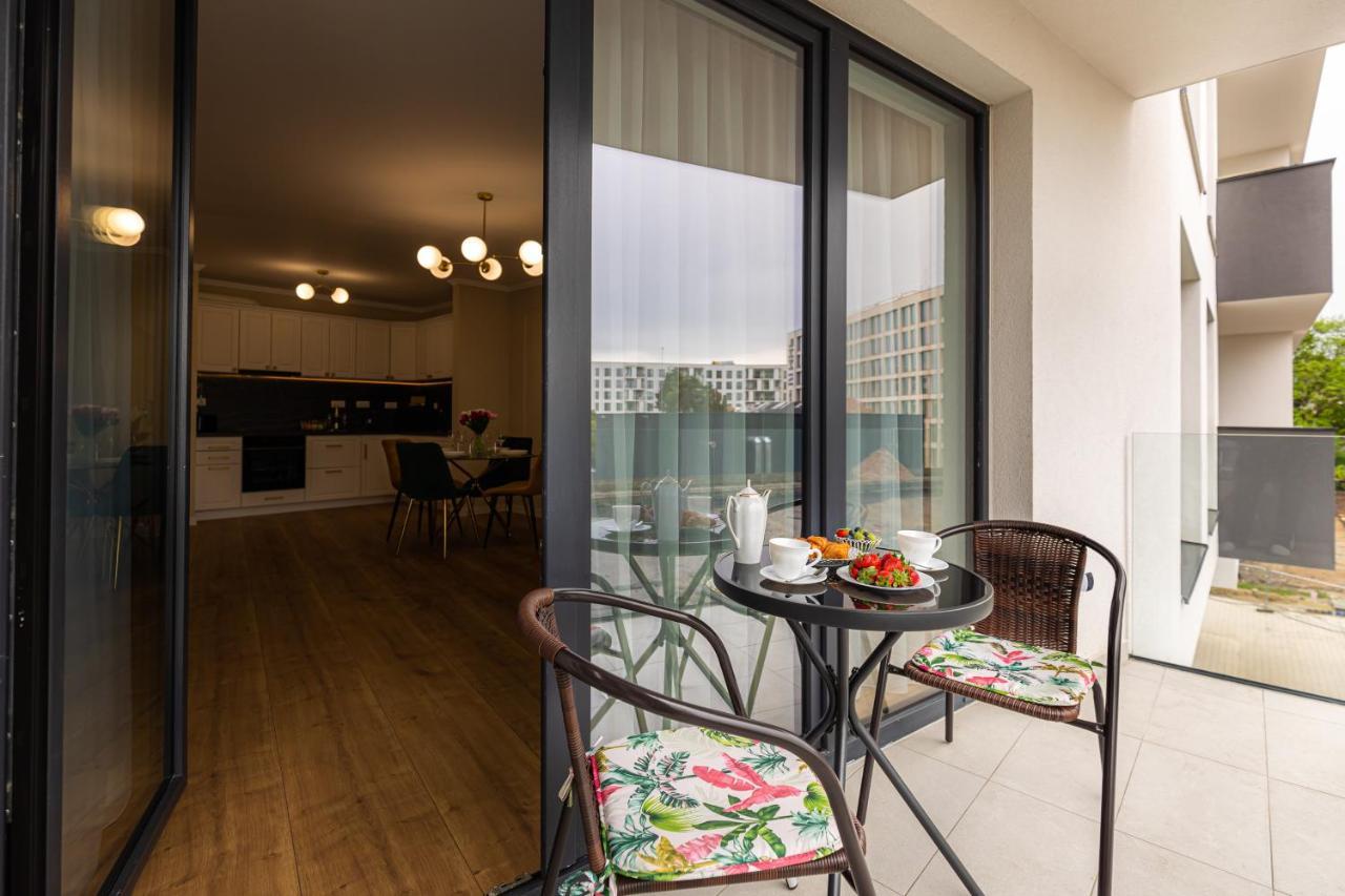Moon Luxury Apartment - Sunset View Cluj Napoca Bagian luar foto