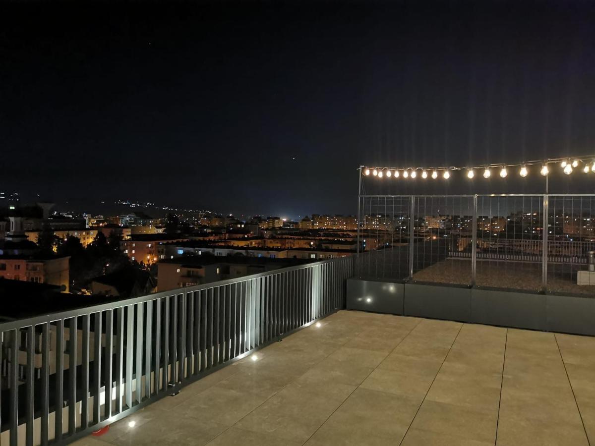 Moon Luxury Apartment - Sunset View Cluj Napoca Bagian luar foto